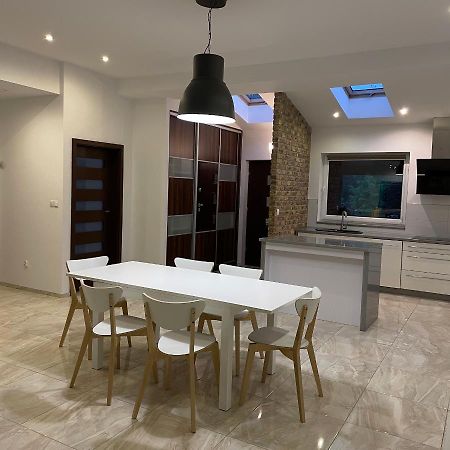 Przestronny Apartament Żagań エクステリア 写真