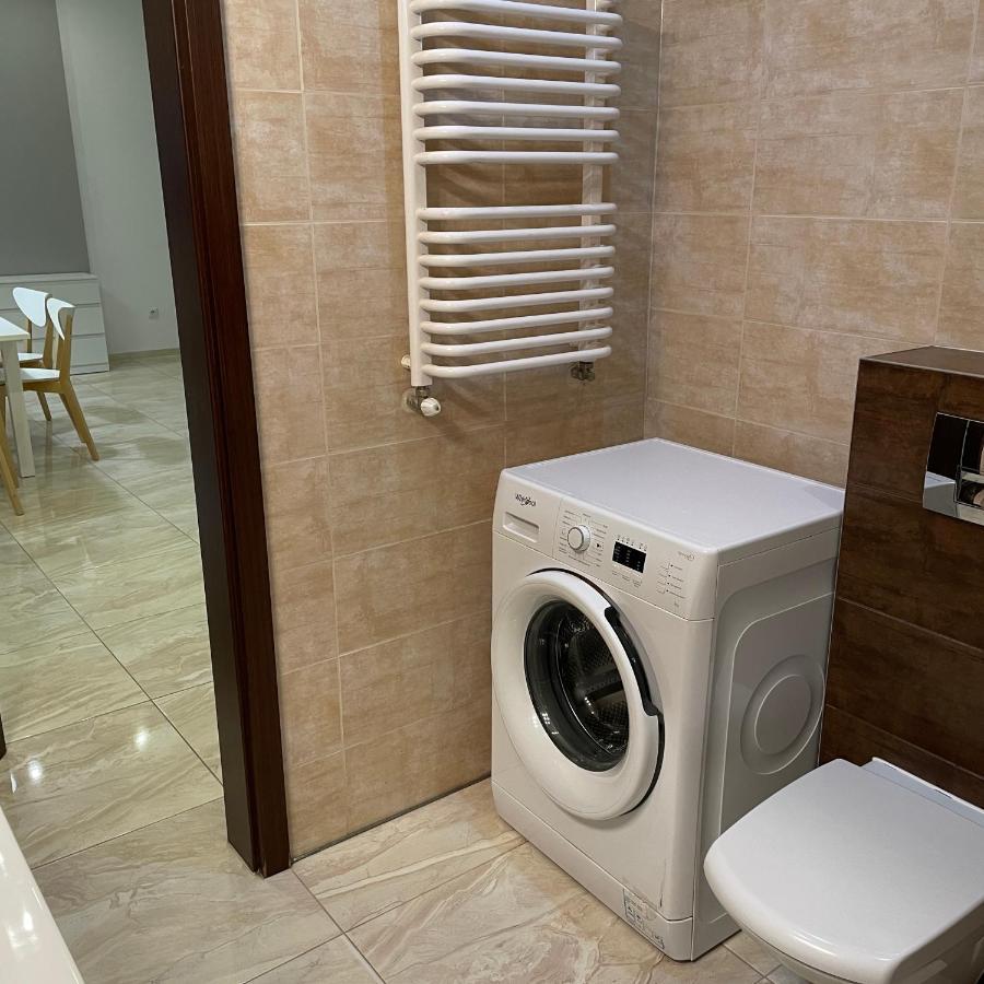 Przestronny Apartament Żagań エクステリア 写真